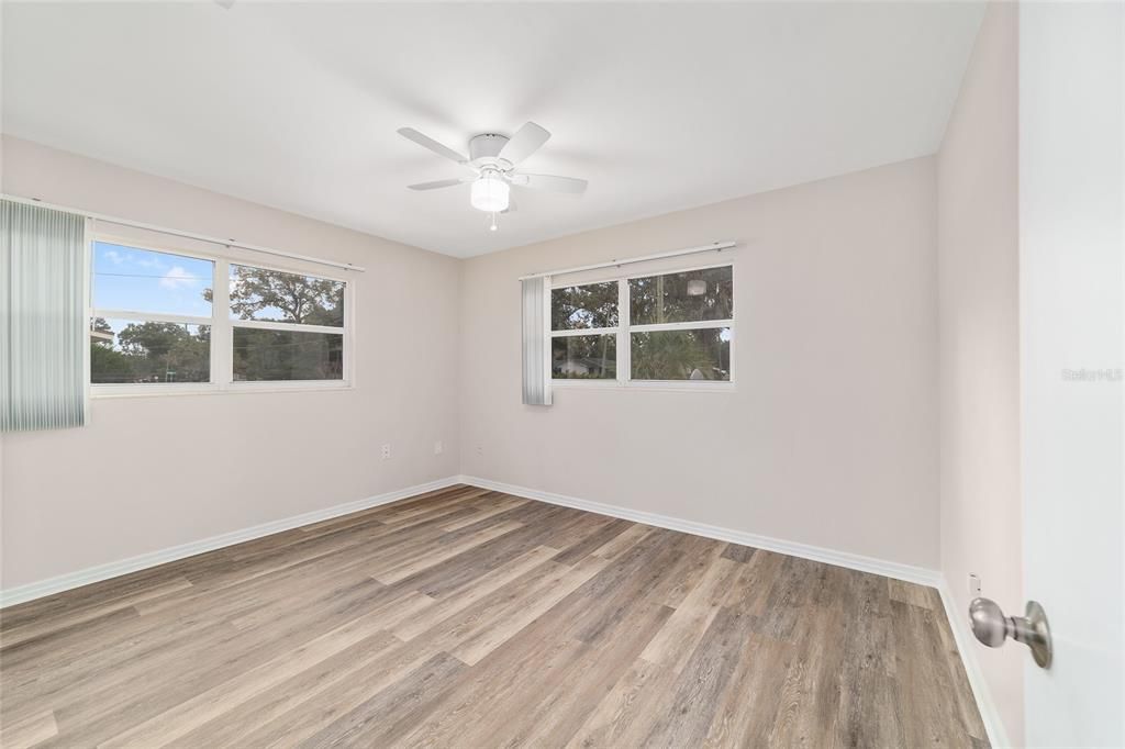 En Venta: $229,900 (3 camas, 2 baños, 1118 Pies cuadrados)