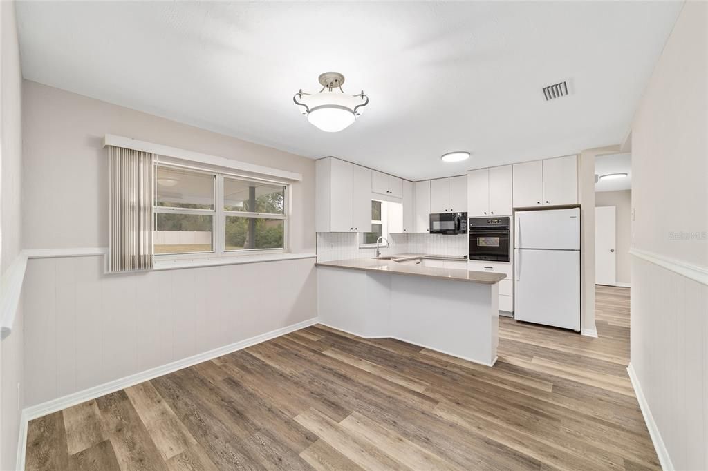 En Venta: $229,900 (3 camas, 2 baños, 1118 Pies cuadrados)