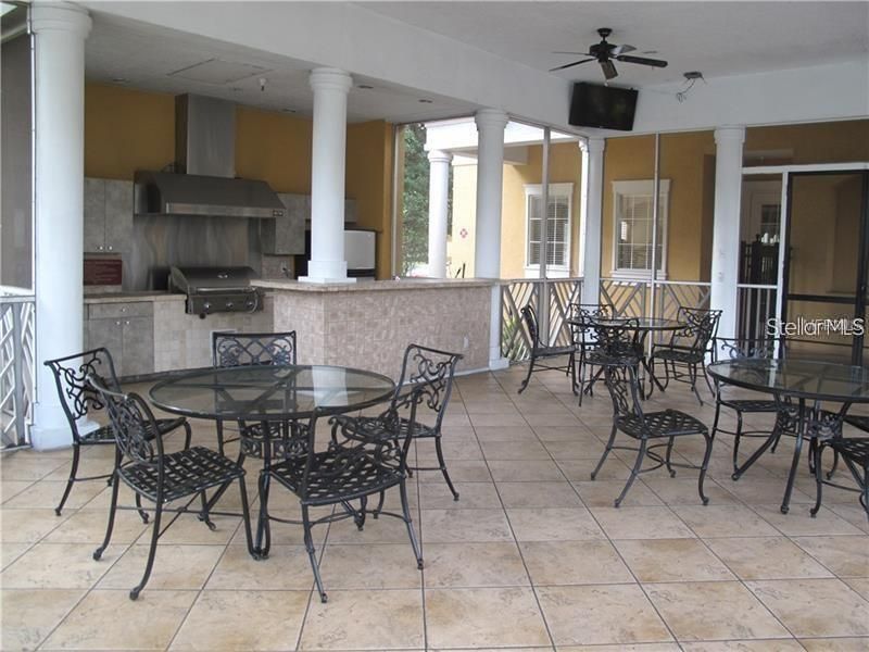 For Rent: $1,800 (2 beds, 2 baths, 1174 Square Feet)