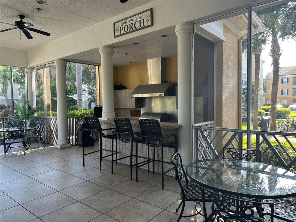 For Rent: $1,800 (2 beds, 2 baths, 1174 Square Feet)