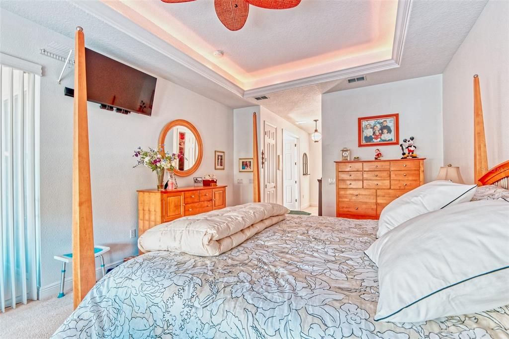 For Sale: $390,390 (2 beds, 2 baths, 2078 Square Feet)