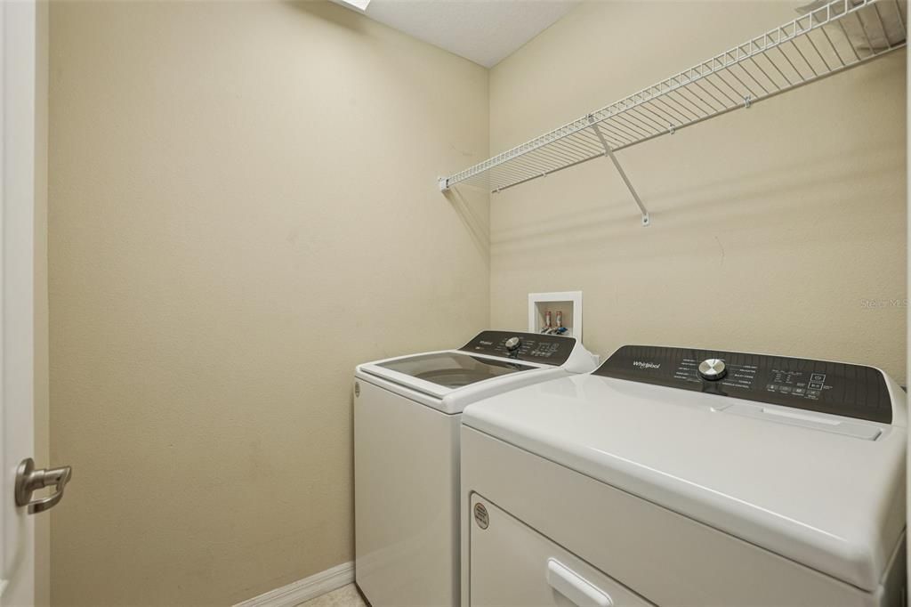 For Sale: $385,000 (3 beds, 2 baths, 1840 Square Feet)