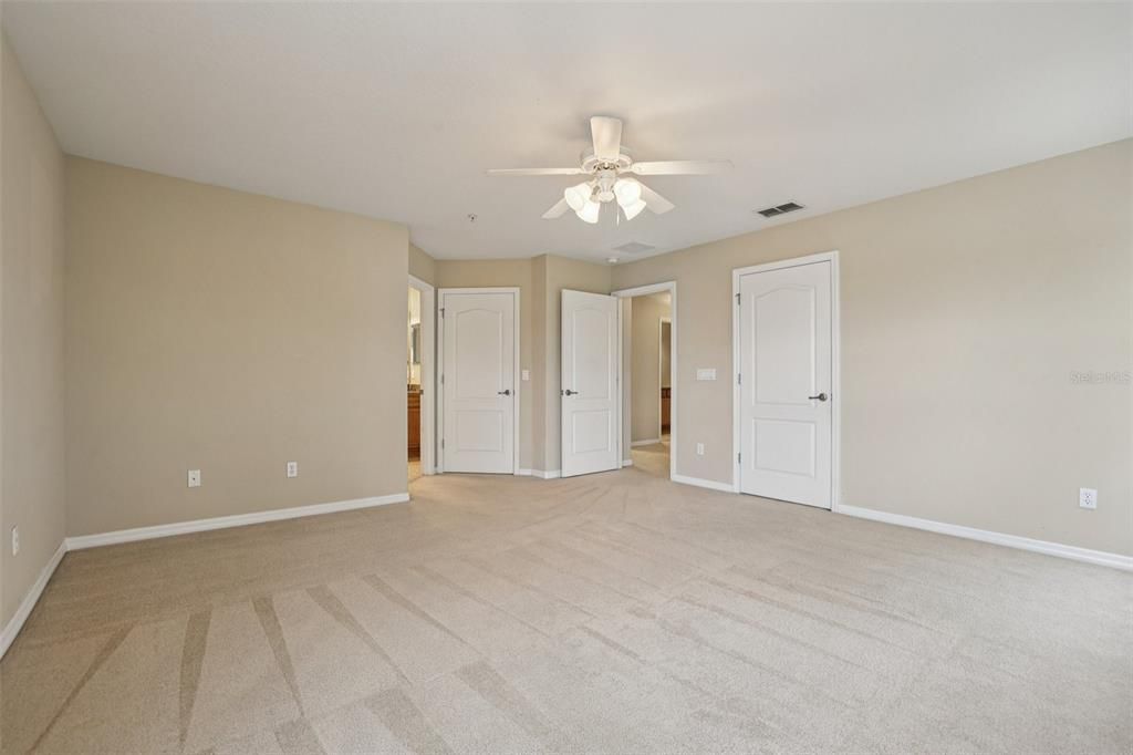 For Sale: $385,000 (3 beds, 2 baths, 1840 Square Feet)