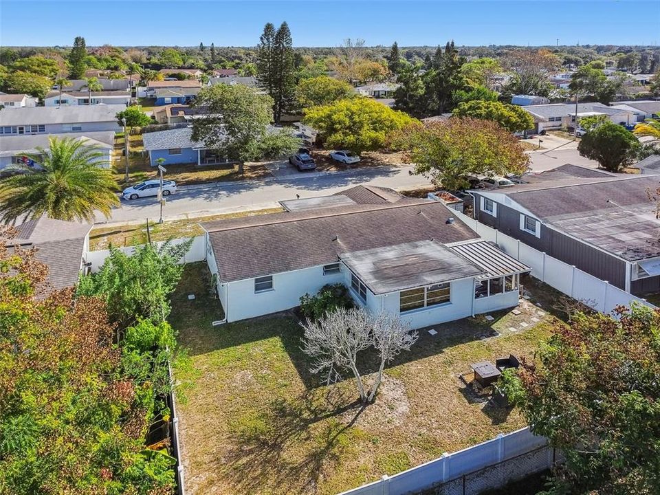 На продажу: $227,000 (2 спален, 1 ванн, 1040 Квадратных фут)