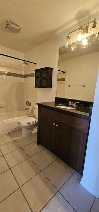 For Rent: $1,500 (1 beds, 1 baths, 642 Square Feet)