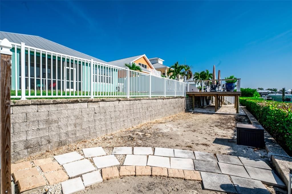 For Sale: $750,000 (3 beds, 3 baths, 2024 Square Feet)