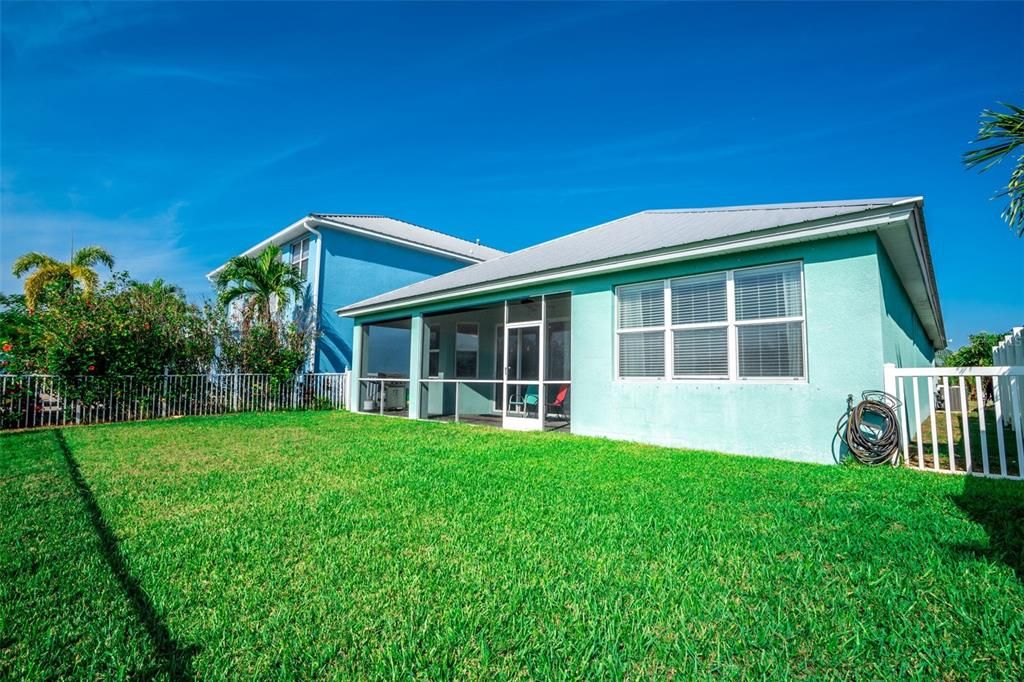 For Sale: $750,000 (3 beds, 3 baths, 2024 Square Feet)