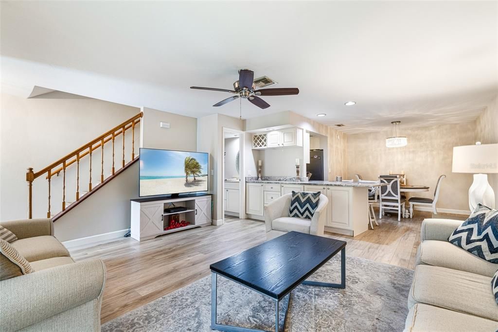 For Sale: $189,000 (2 beds, 2 baths, 1214 Square Feet)