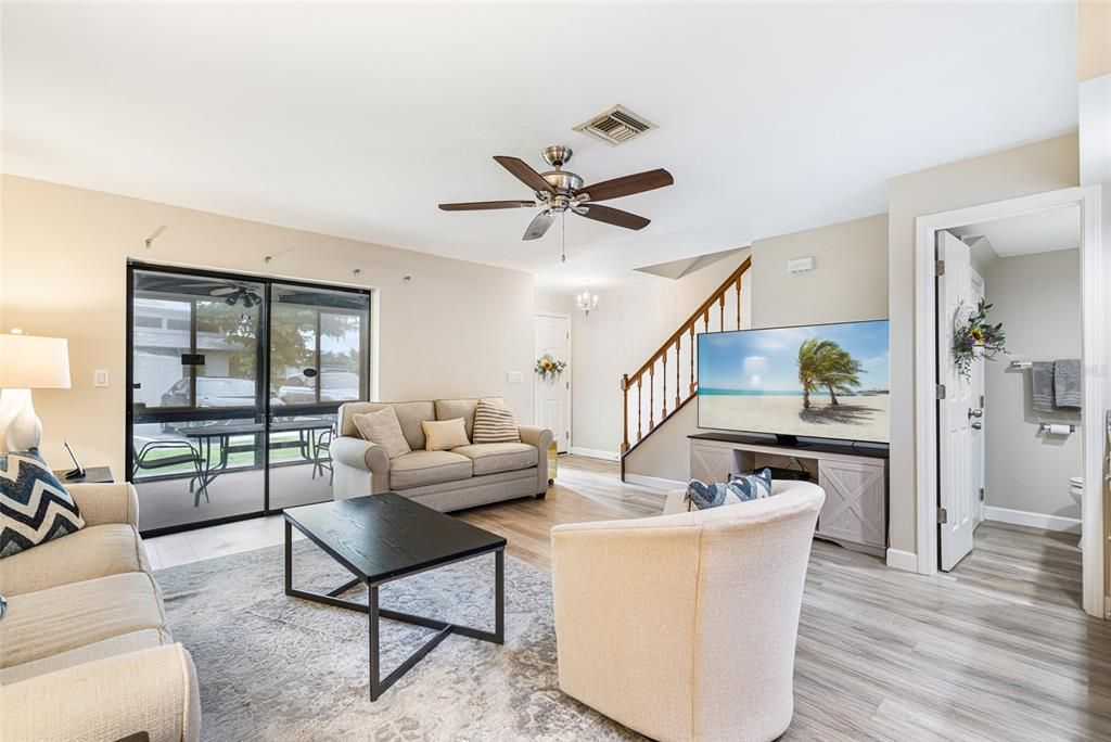 For Sale: $189,000 (2 beds, 2 baths, 1214 Square Feet)