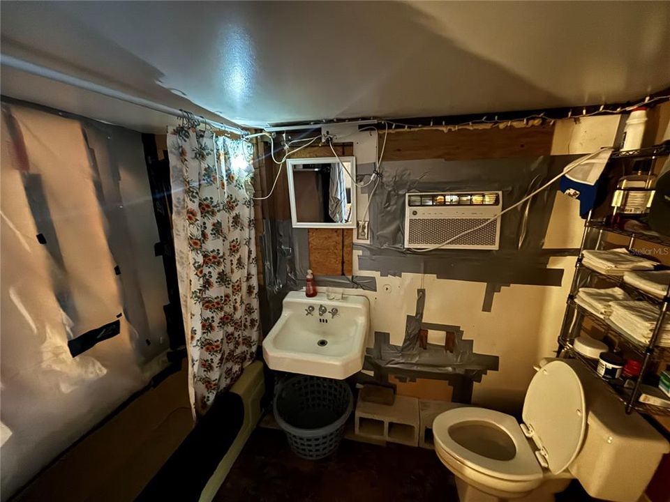 For Sale: $57,000 (1 beds, 1 baths, 540 Square Feet)