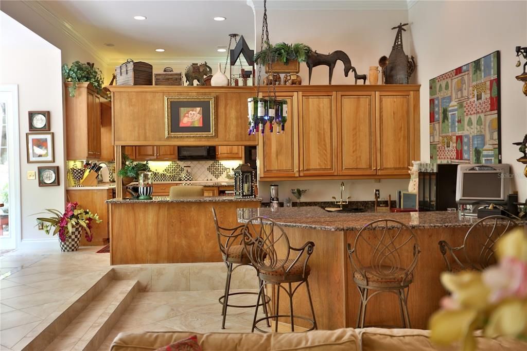 待售: $1,599,000 (4 贝兹, 4 浴室, 5821 平方英尺)