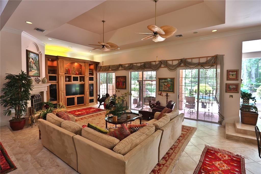 待售: $1,599,000 (4 贝兹, 4 浴室, 5821 平方英尺)