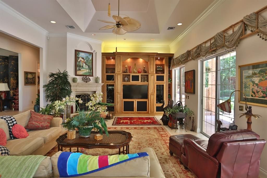 待售: $1,599,000 (4 贝兹, 4 浴室, 5821 平方英尺)