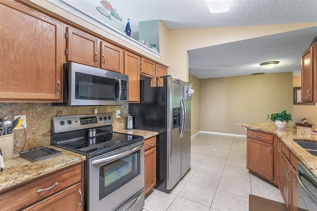 For Sale: $350,000 (3 beds, 2 baths, 1772 Square Feet)