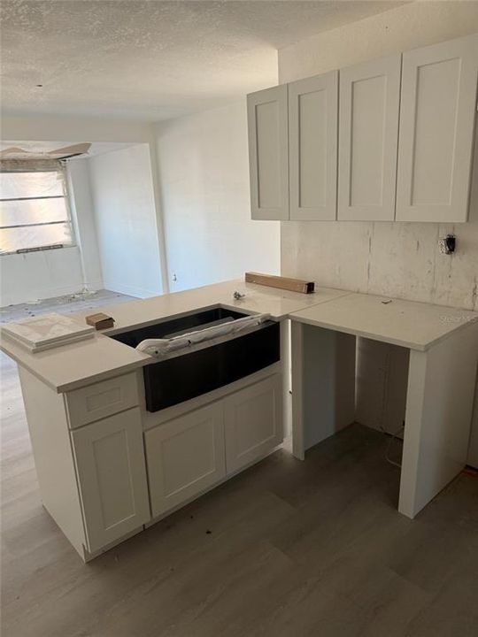 待售: $235,000 (4 贝兹, 2 浴室, 1256 平方英尺)