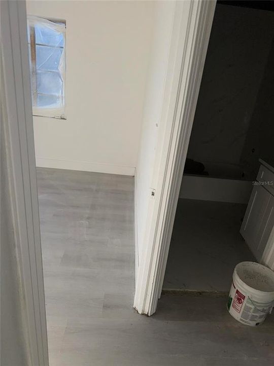 待售: $235,000 (4 贝兹, 2 浴室, 1256 平方英尺)