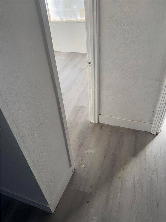 待售: $235,000 (4 贝兹, 2 浴室, 1256 平方英尺)