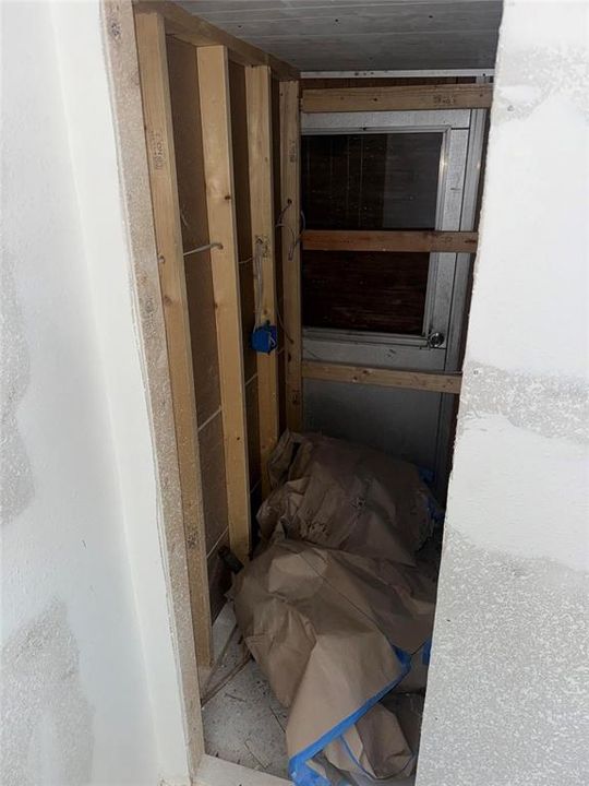 待售: $235,000 (4 贝兹, 2 浴室, 1256 平方英尺)