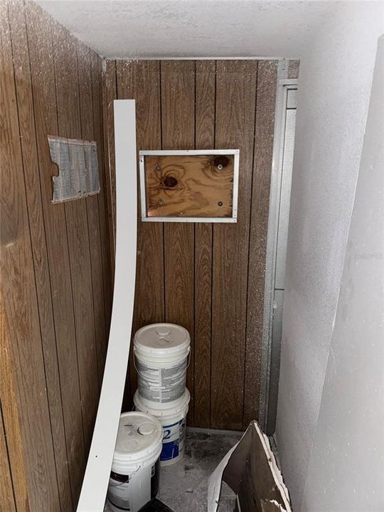 待售: $235,000 (4 贝兹, 2 浴室, 1256 平方英尺)