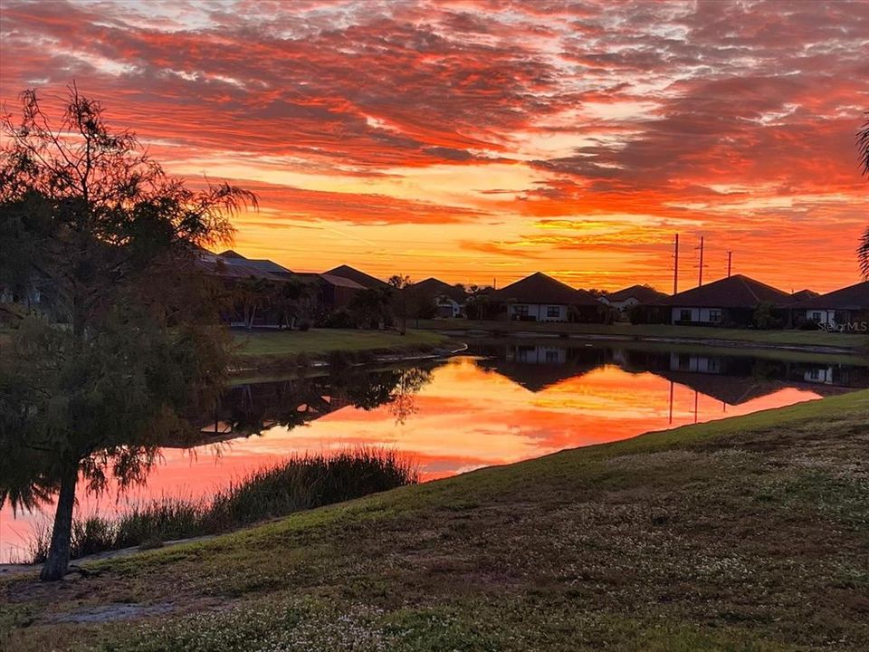 For Sale: $405,000 (2 beds, 2 baths, 1632 Square Feet)