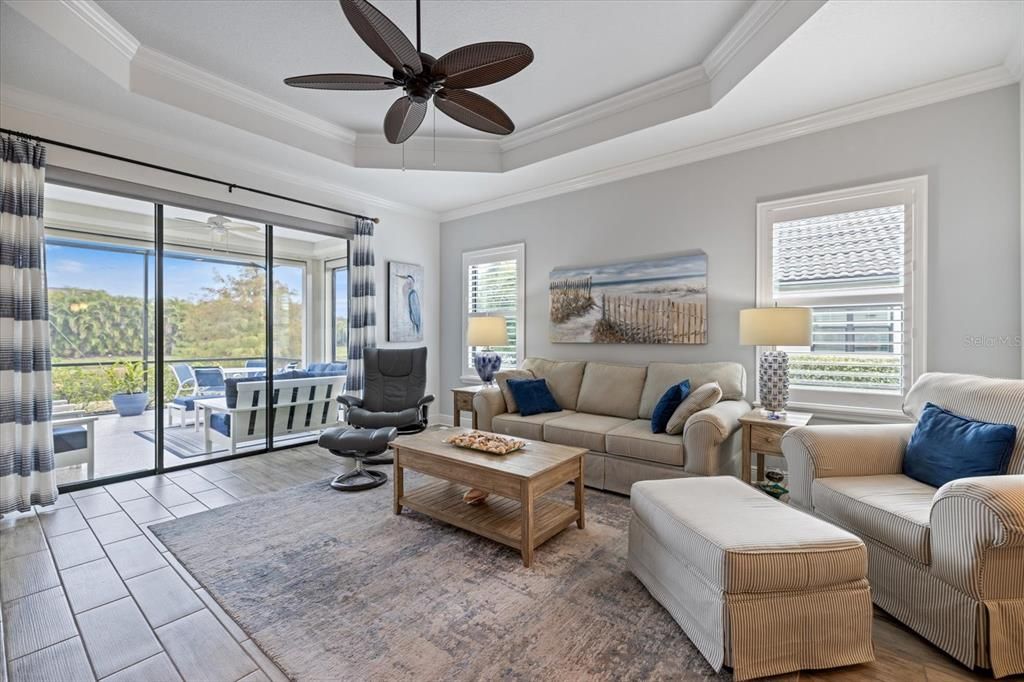 For Sale: $405,000 (2 beds, 2 baths, 1632 Square Feet)