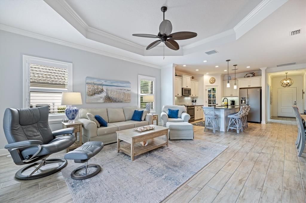 For Sale: $405,000 (2 beds, 2 baths, 1632 Square Feet)