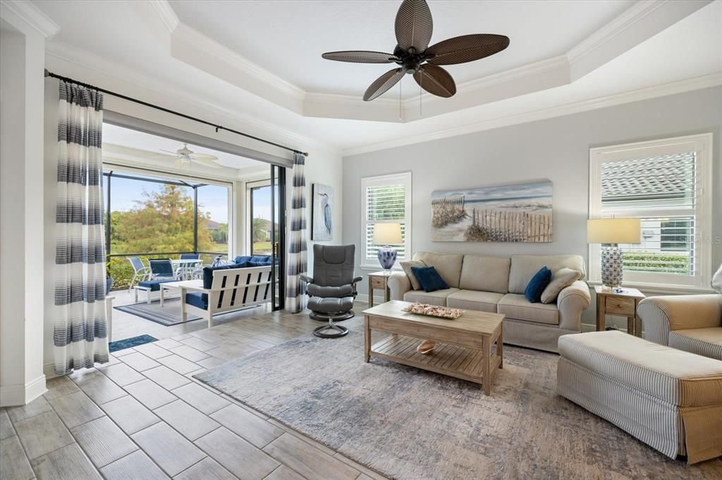 For Sale: $405,000 (2 beds, 2 baths, 1632 Square Feet)