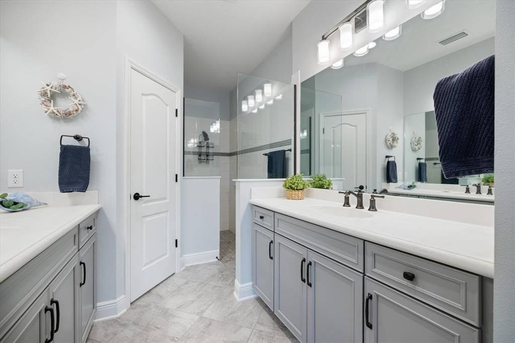 For Sale: $405,000 (2 beds, 2 baths, 1632 Square Feet)