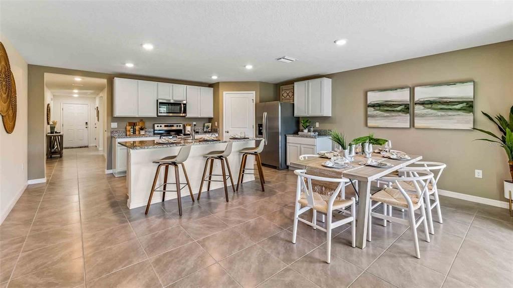 待售: $364,990 (4 贝兹, 2 浴室, 1828 平方英尺)