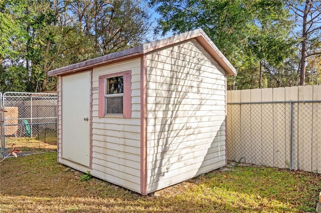 待售: $237,000 (3 贝兹, 2 浴室, 1212 平方英尺)