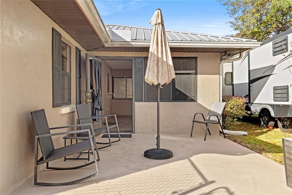 待售: $237,000 (3 贝兹, 2 浴室, 1212 平方英尺)