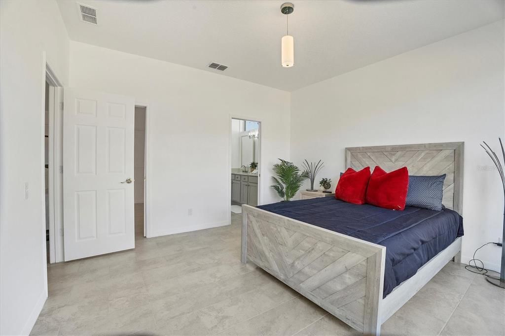 En Venta: $410,000 (3 camas, 2 baños, 1544 Pies cuadrados)