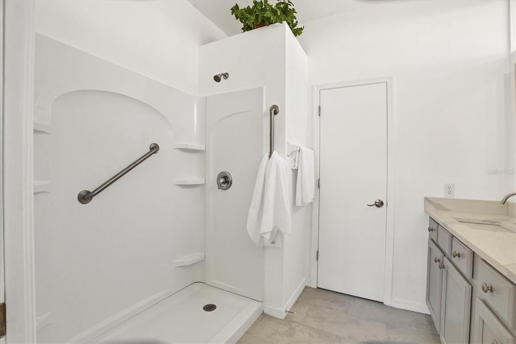 En Venta: $410,000 (3 camas, 2 baños, 1544 Pies cuadrados)