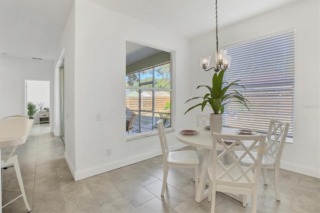 En Venta: $410,000 (3 camas, 2 baños, 1544 Pies cuadrados)