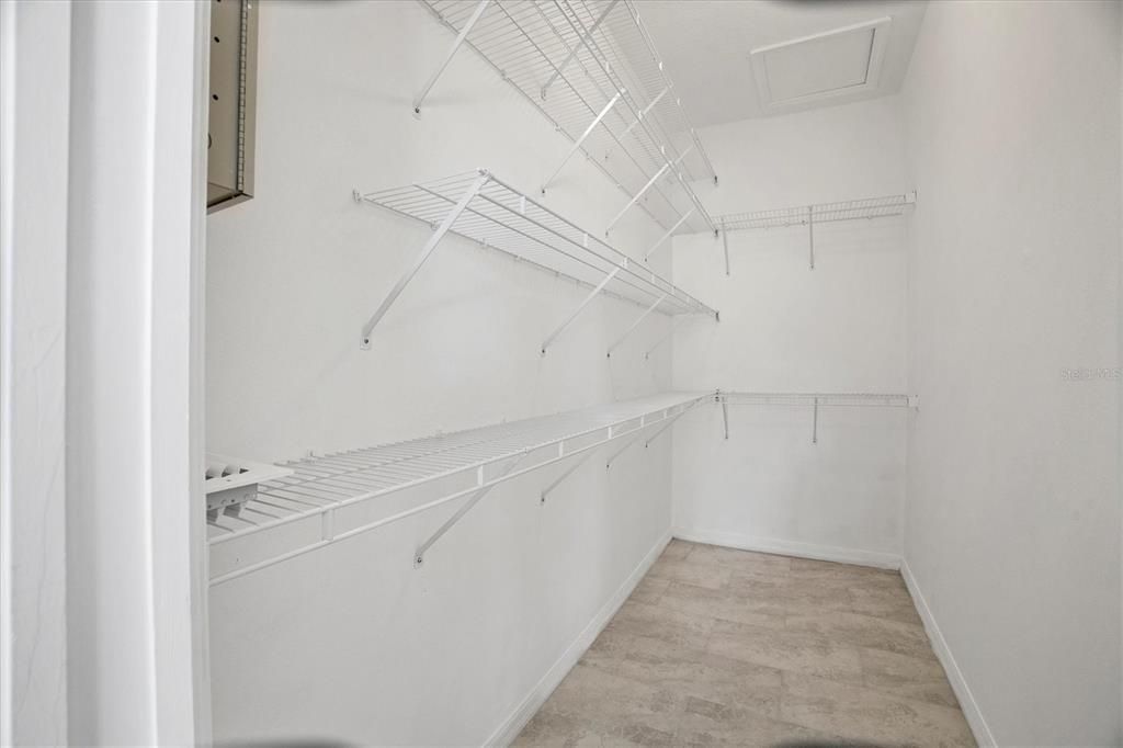 En Venta: $410,000 (3 camas, 2 baños, 1544 Pies cuadrados)