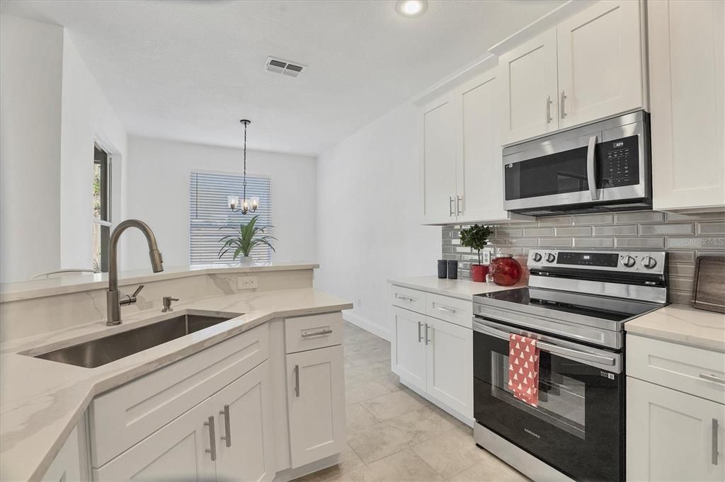 En Venta: $410,000 (3 camas, 2 baños, 1544 Pies cuadrados)