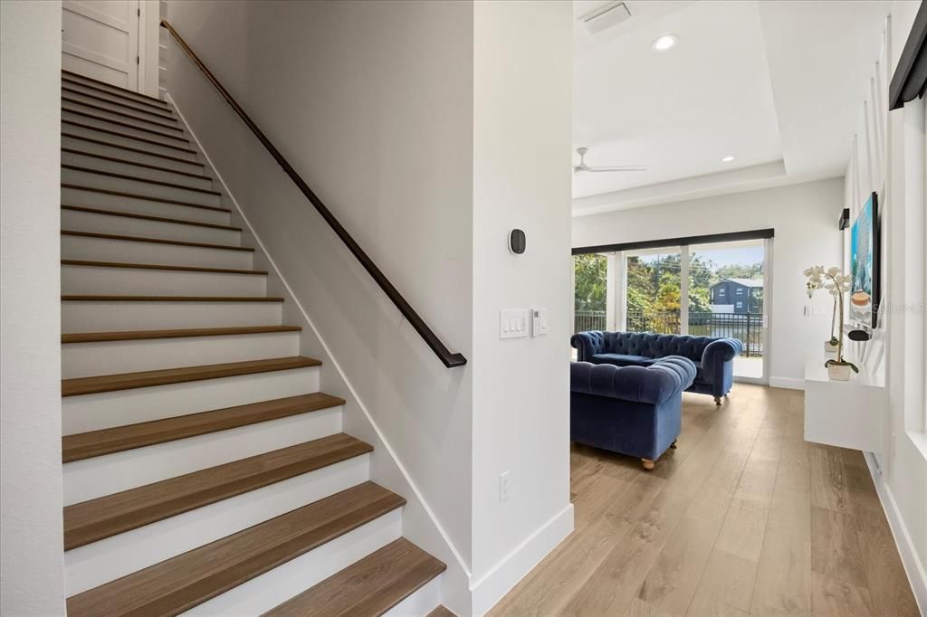 На продажу: $949,000 (3 спален, 3 ванн, 2160 Квадратных фут)