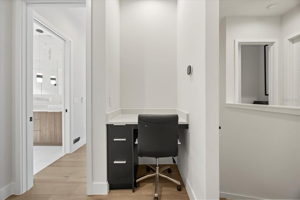 На продажу: $949,000 (3 спален, 3 ванн, 2160 Квадратных фут)