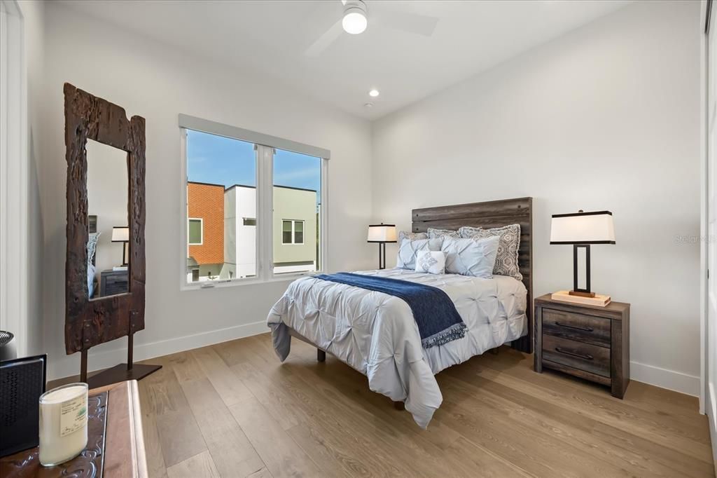 На продажу: $949,000 (3 спален, 3 ванн, 2160 Квадратных фут)