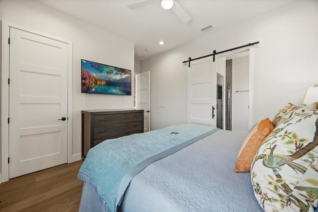 На продажу: $949,000 (3 спален, 3 ванн, 2160 Квадратных фут)