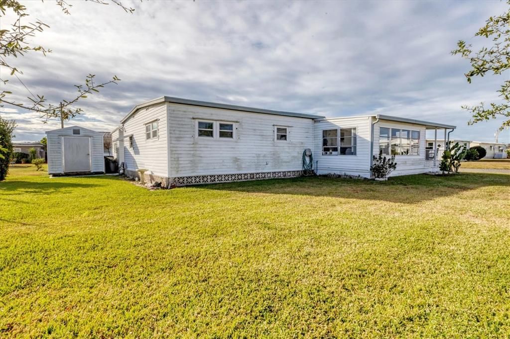 For Sale: $169,900 (2 beds, 2 baths, 1008 Square Feet)