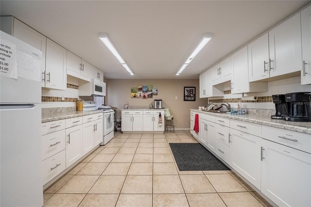 For Sale: $145,000 (2 beds, 2 baths, 1152 Square Feet)