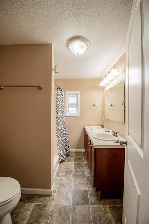 For Sale: $145,000 (2 beds, 2 baths, 1152 Square Feet)