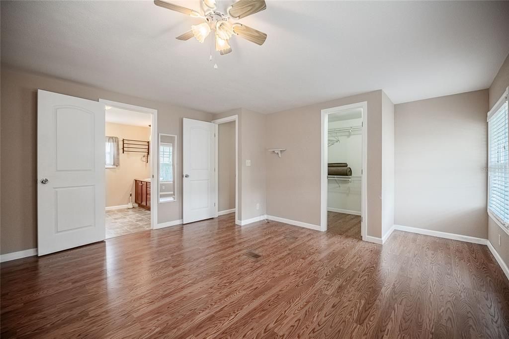 For Sale: $145,000 (2 beds, 2 baths, 1152 Square Feet)