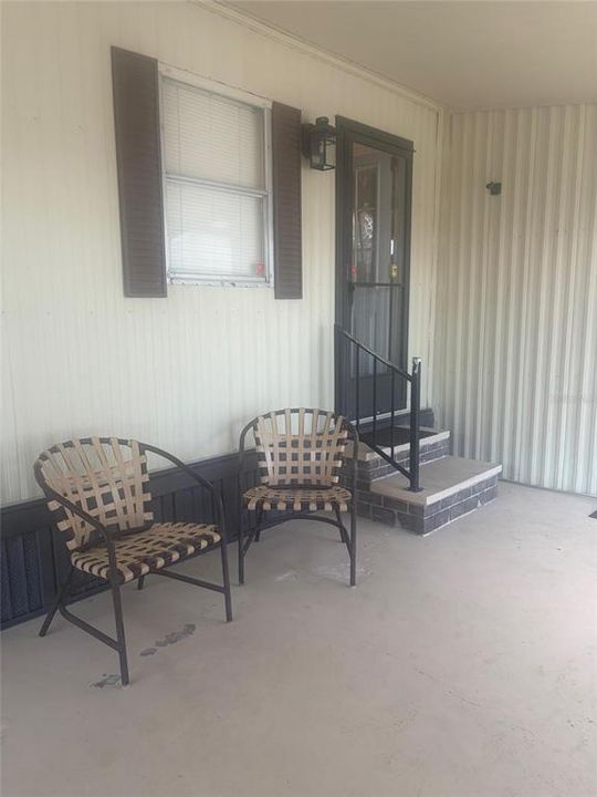 For Sale: $97,000 (2 beds, 2 baths, 768 Square Feet)