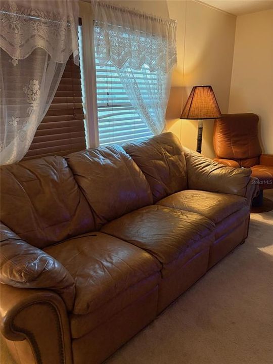 For Sale: $97,000 (2 beds, 2 baths, 768 Square Feet)