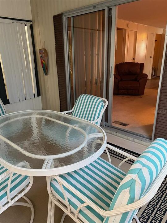 For Sale: $97,000 (2 beds, 2 baths, 768 Square Feet)