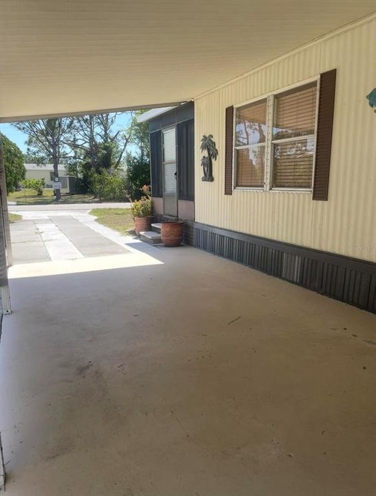 For Sale: $97,000 (2 beds, 2 baths, 768 Square Feet)