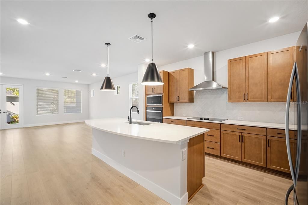 For Rent: $5,395 (3 beds, 2 baths, 2091 Square Feet)