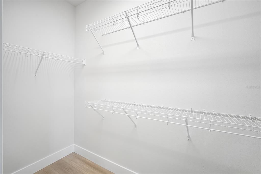 For Rent: $5,395 (3 beds, 2 baths, 2091 Square Feet)